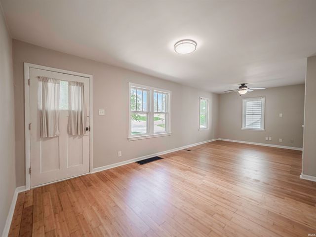 3601 Kansas Road, Evansville, IN 47725