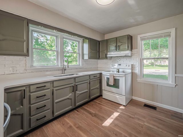 3601 Kansas Road, Evansville, IN 47725