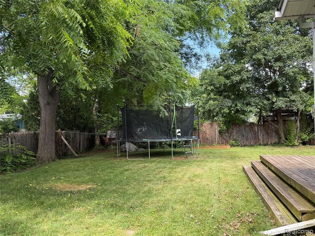 1814 Rockcreek Lane, Flint, MI 48507