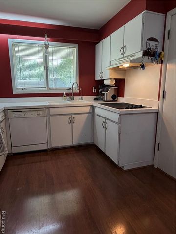 1814 Rockcreek Lane, Flint, MI 48507
