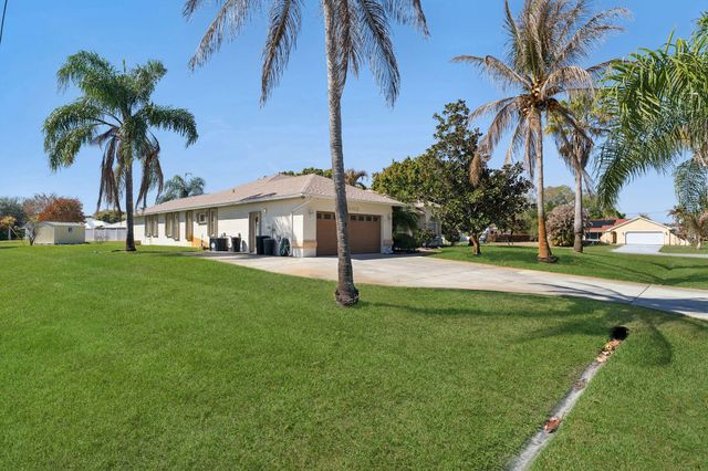 2102 SE Herron Avenue, Port St. Lucie, Port St Lucie, FL 34952