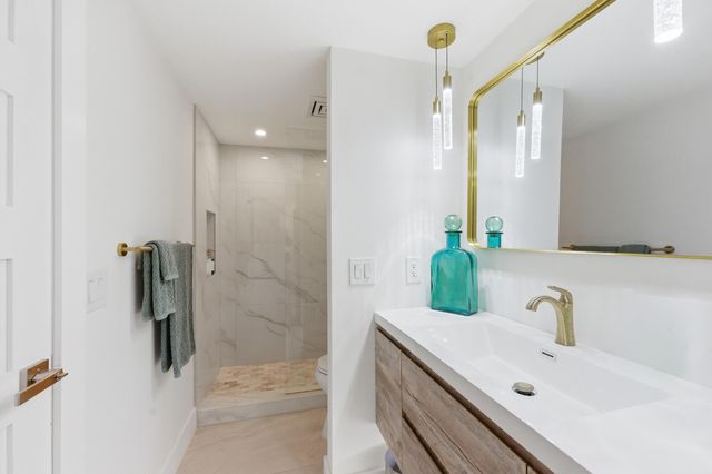 3972 N Ocean Drive 5, Singer Island, FL 33404