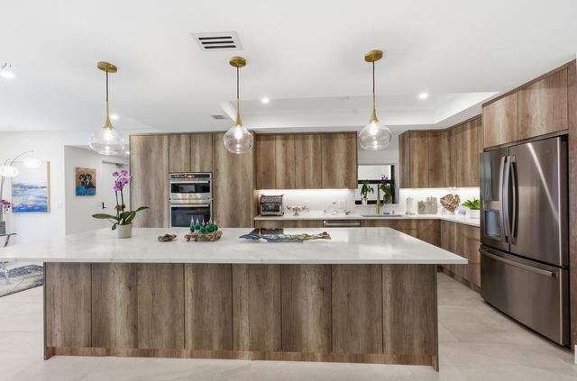 3972 N Ocean Drive 5, Singer Island, FL 33404