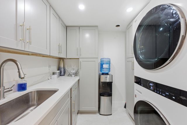 3972 N Ocean Drive 5, Singer Island, FL 33404