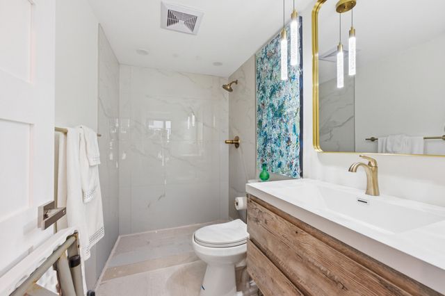 3972 N Ocean Drive 5, Singer Island, FL 33404