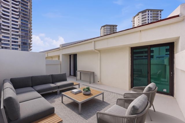 3972 N Ocean Drive 5, Singer Island, FL 33404