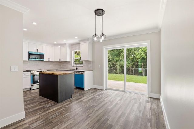 15409 Los Angeles Drive, Loxahatchee Groves, FL 33470