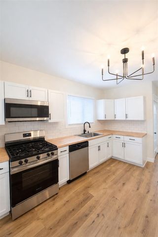 12 E 19th Street, Holland, MI 49423