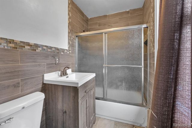 5943 Elmer Street, Detroit, MI 48210