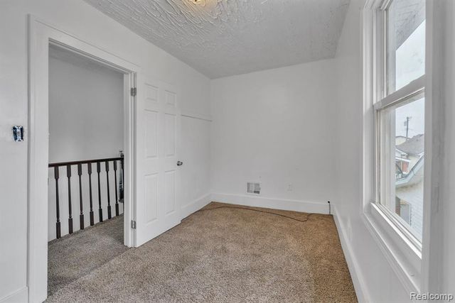 5943 Elmer Street, Detroit, MI 48210