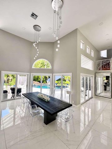 233 Pershing Way, West Palm Beach, FL 33401