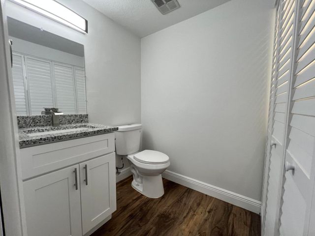 10623 Royal Palm Boulevard, Coral Springs, FL 33065