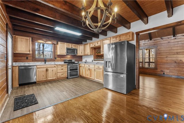 45 Morningside Rd, Cartersville, VA 23027