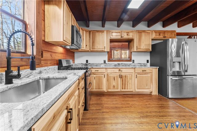 45 Morningside Rd, Cartersville, VA 23027