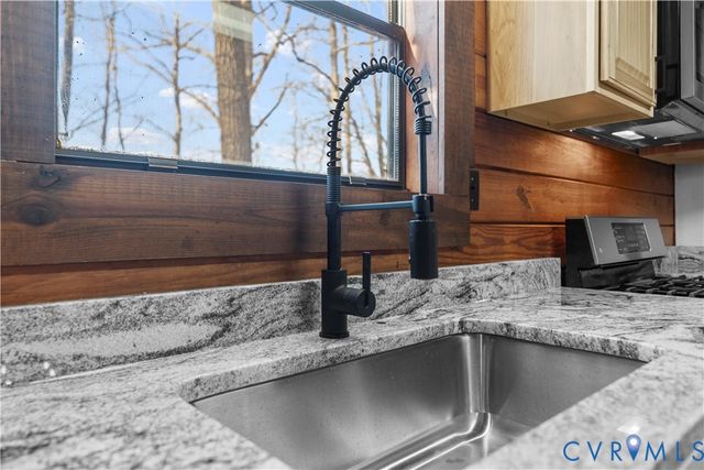 45 Morningside Rd, Cartersville, VA 23027