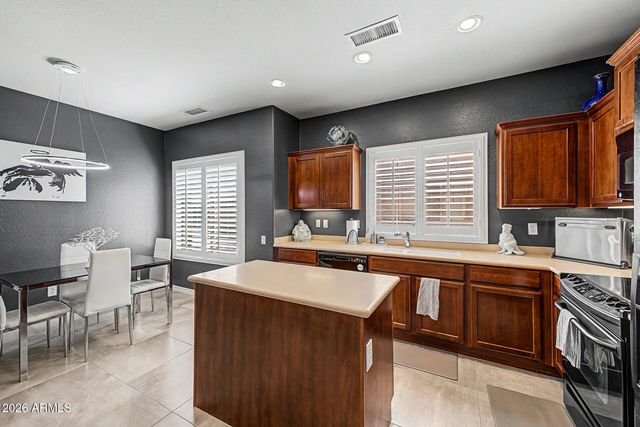 1953 W BUSONI Place, Phoenix, AZ 85023