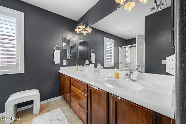 1953 W BUSONI Place, Phoenix, AZ 85023