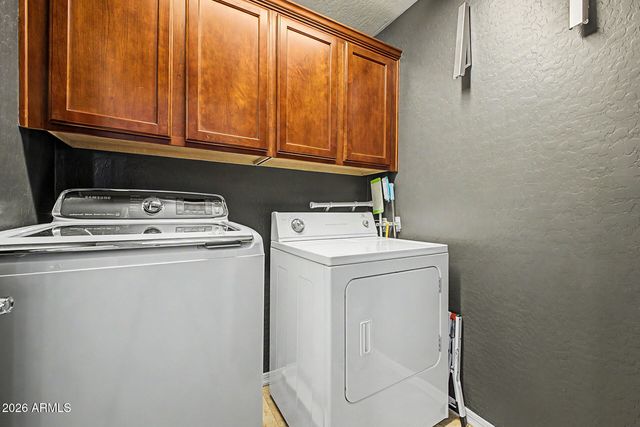 1953 W BUSONI Place, Phoenix, AZ 85023