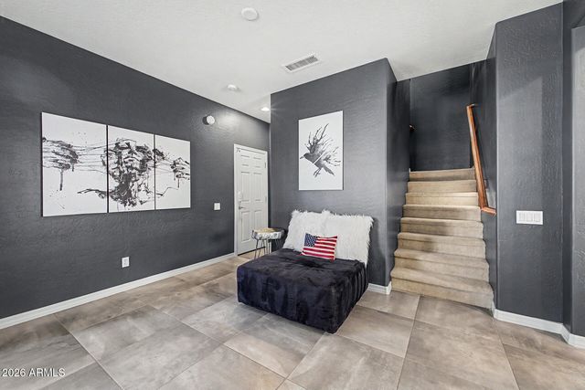 1953 W BUSONI Place, Phoenix, AZ 85023