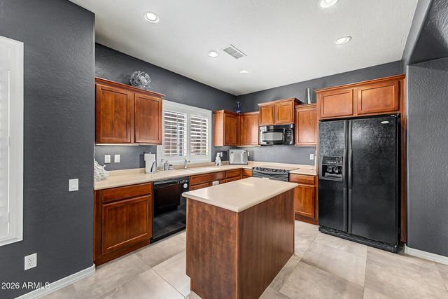 1953 W BUSONI Place, Phoenix, AZ 85023