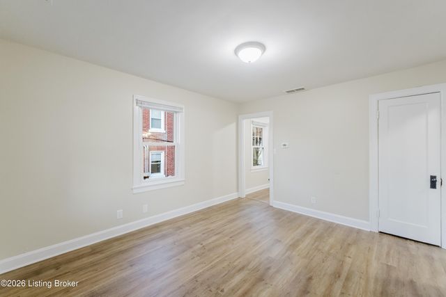 4405 S 2nd St, Louisville, KY 40214