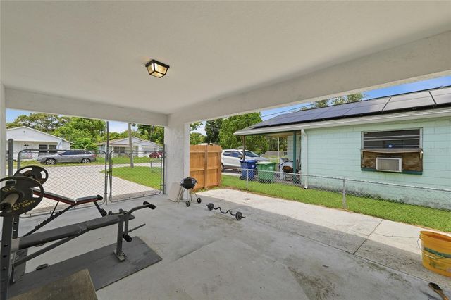 9407 N 21ST STREET, Tampa, FL 33612
