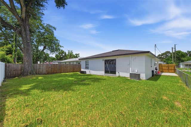 9407 N 21ST STREET, Tampa, FL 33612