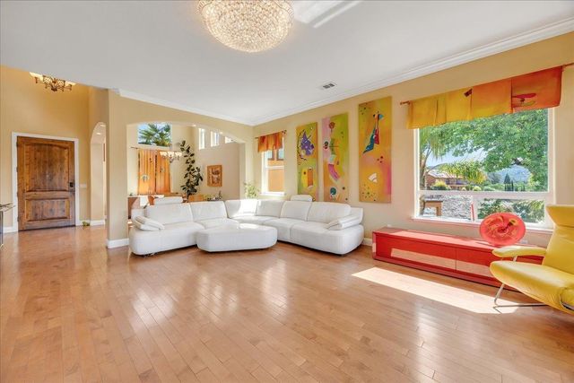 33 Aurora Ln, Copperopolis, CA 95228