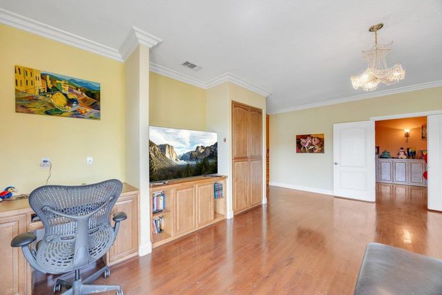 33 Aurora Ln, Copperopolis, CA 95228