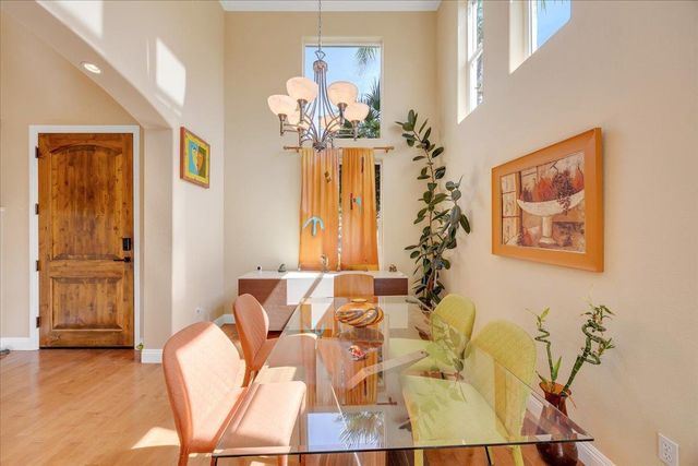 33 Aurora Ln, Copperopolis, CA 95228