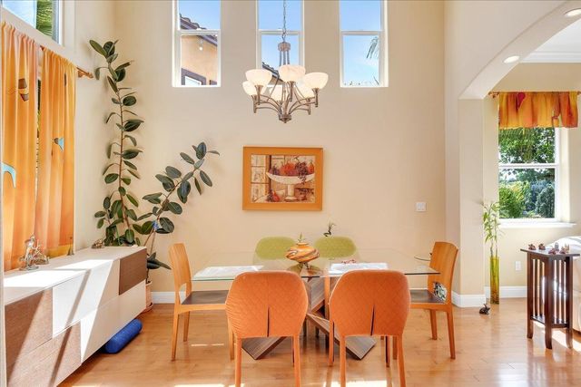 33 Aurora Ln, Copperopolis, CA 95228