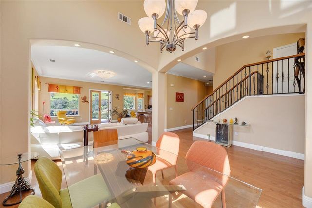 33 Aurora Ln, Copperopolis, CA 95228