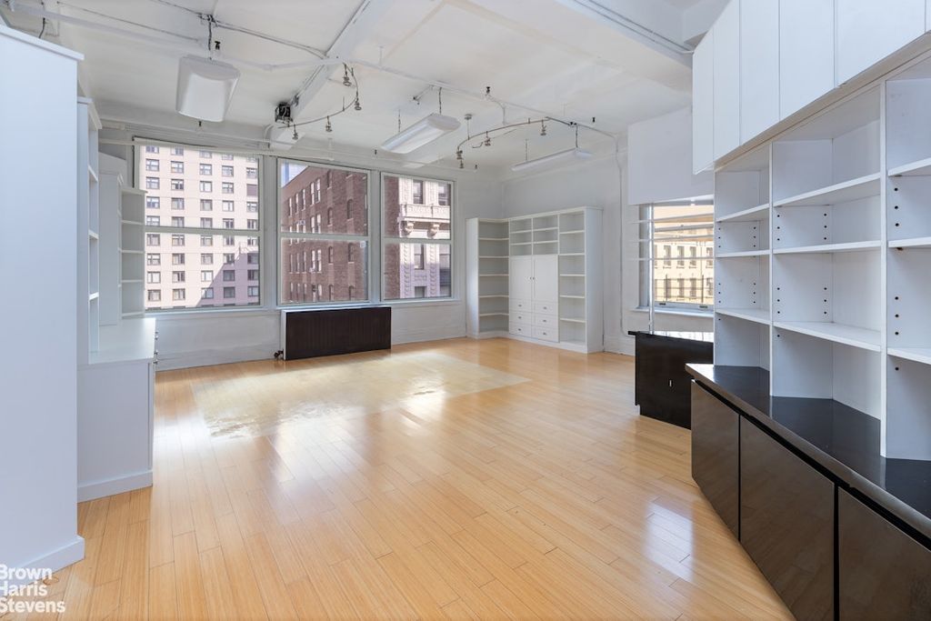 144 W 27th St Rm 10F, New York City, NY 10001