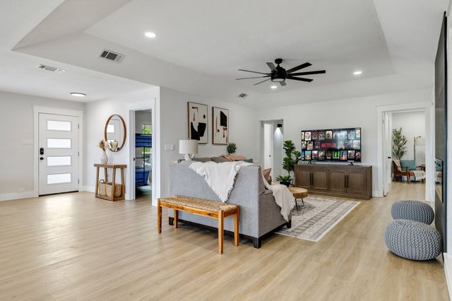 2409 Pebblebrook Court, Grand Prairie, TX 75050