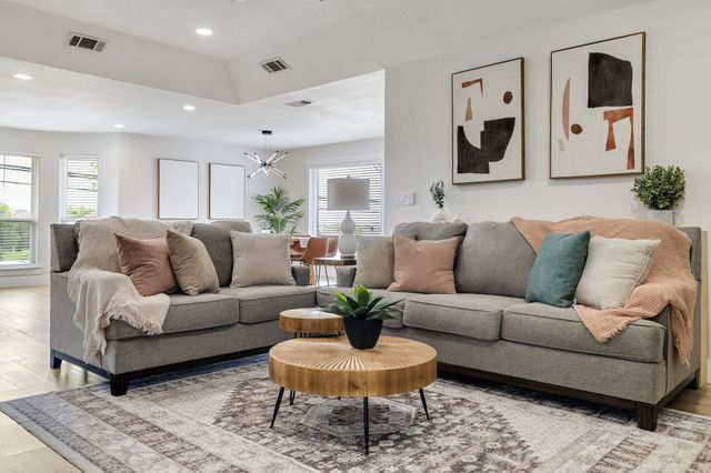 2409 Pebblebrook Court, Grand Prairie, TX 75050