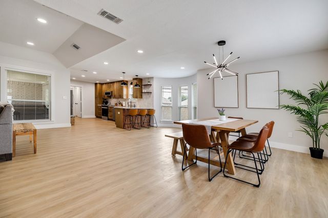 2409 Pebblebrook Court, Grand Prairie, TX 75050