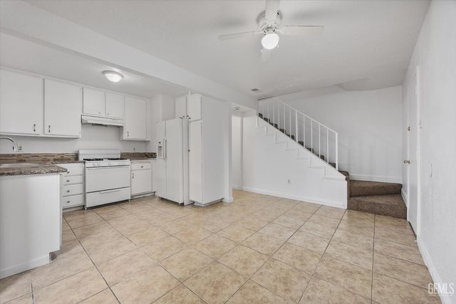 5908 Almendra Court C, Bakersfield, CA 93309