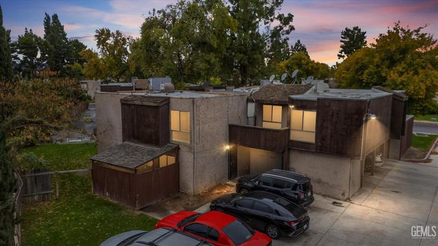 5908 Almendra Court C, Bakersfield, CA 93309