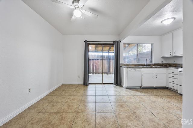 5908 Almendra Court C, Bakersfield, CA 93309