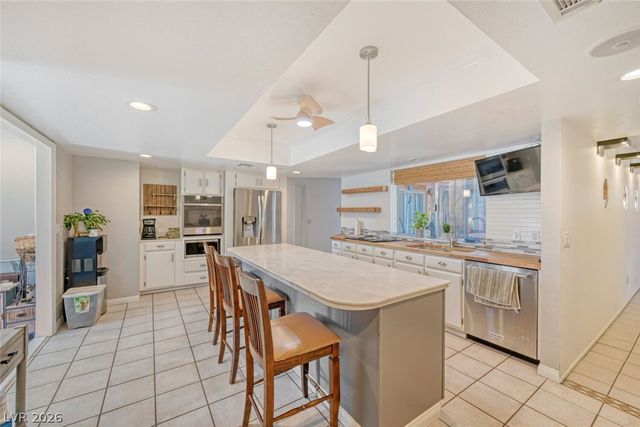 584 Mona Lane, Henderson, NV 89015