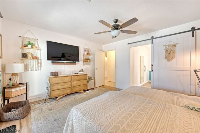 584 Mona Lane, Henderson, NV 89015