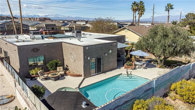 584 Mona Lane, Henderson, NV 89015