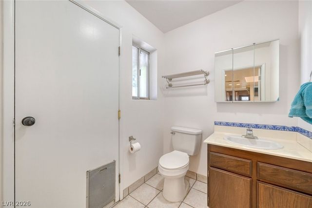 584 Mona Lane, Henderson, NV 89015