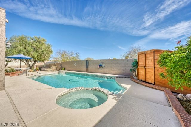 584 Mona Lane, Henderson, NV 89015