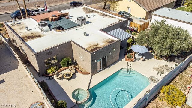 584 Mona Lane, Henderson, NV 89015