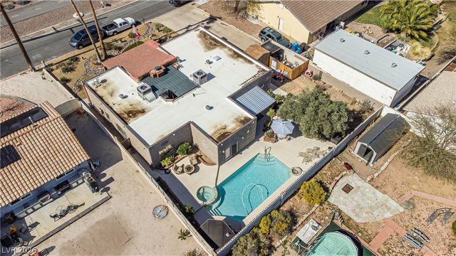 584 Mona Lane, Henderson, NV 89015