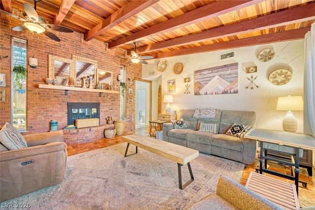 584 Mona Lane, Henderson, NV 89015