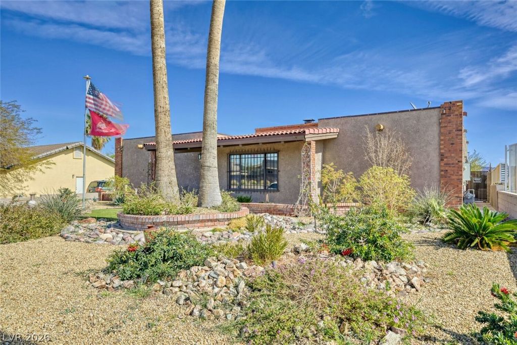 584 Mona Lane, Henderson, NV 89015