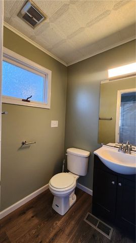 410 Longfellow Street, Vandergrift, PA 15690