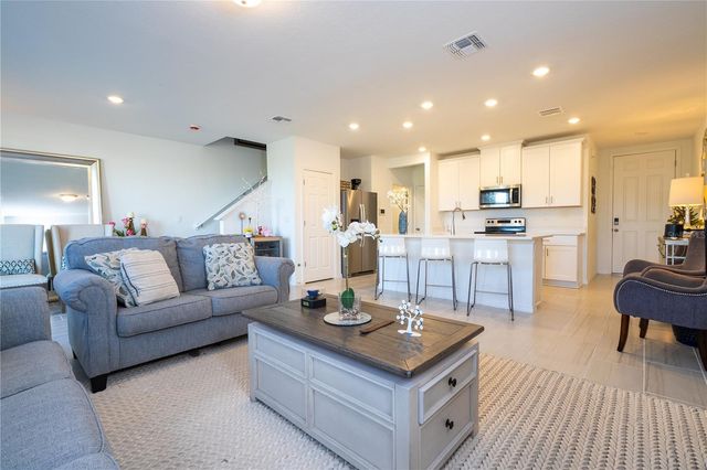 4329 EAGLE TRAIL BEND, St Cloud, FL 34772